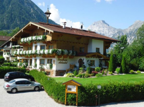 Отель Landhaus Achental, Пертисау